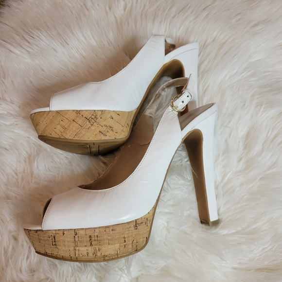 Nine West Platform Sandal - Picture 2 of 8